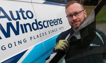 Auto Windscreens takes the lead on safety