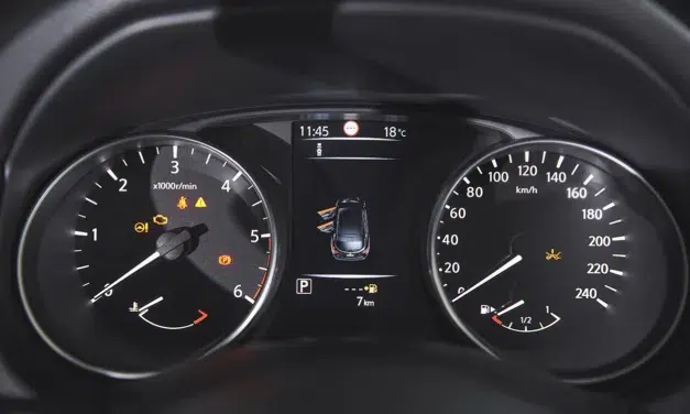 Engine management light: What is it and how does it work?