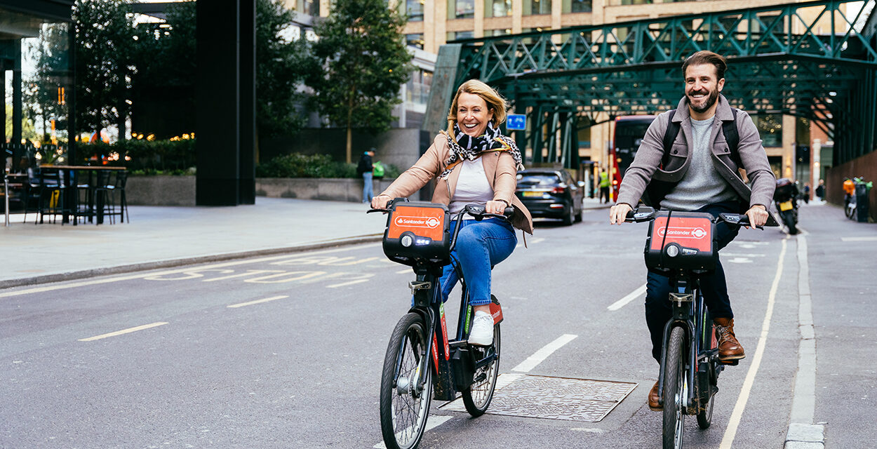 900 additional e-bikes available to hire from the Santander Cycles scheme